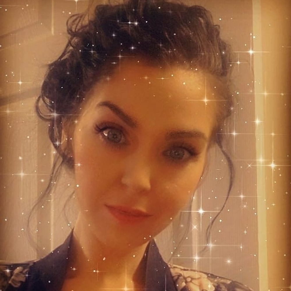 Meet your Posher, Ally
